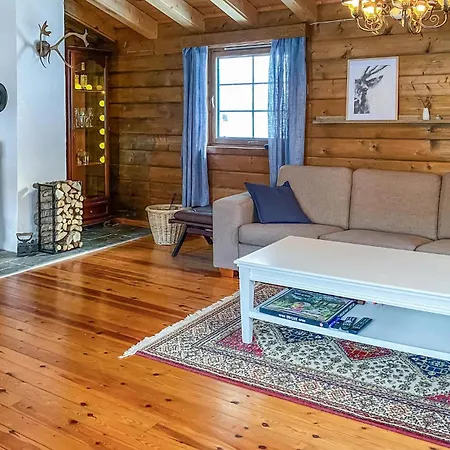 Дом отдыха Lovely In With Wifi Странда